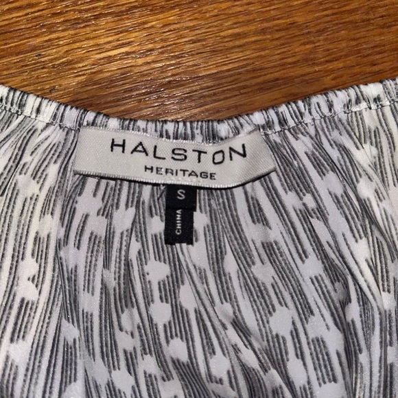 Halston Heritage bell sleeve blouse sz small medium gray white lightweight boho - Picture 4 of 10